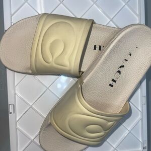 Coach Cream Slide